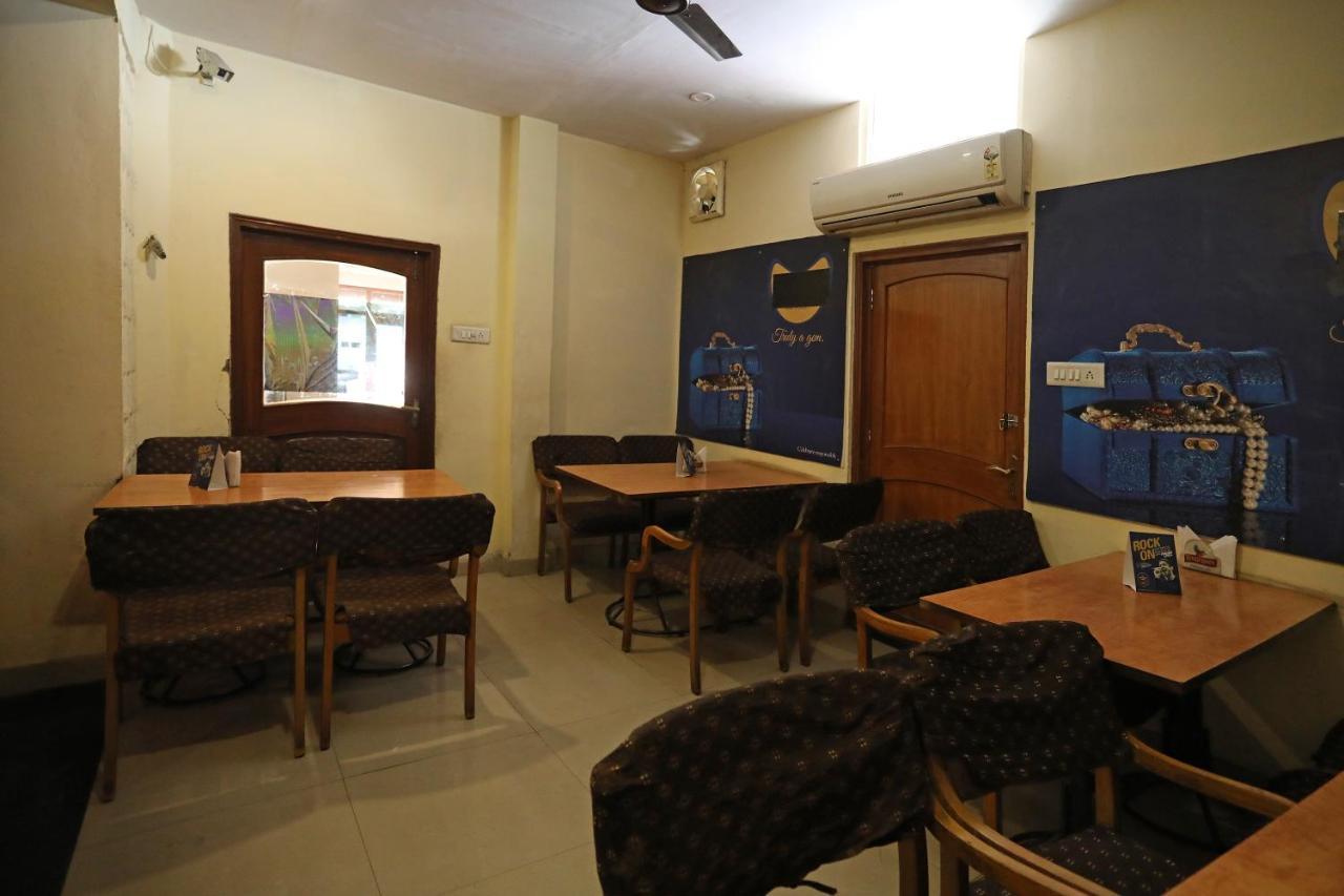 Flagship 10282 Hotel Rishi Jaipur Eksteriør bilde