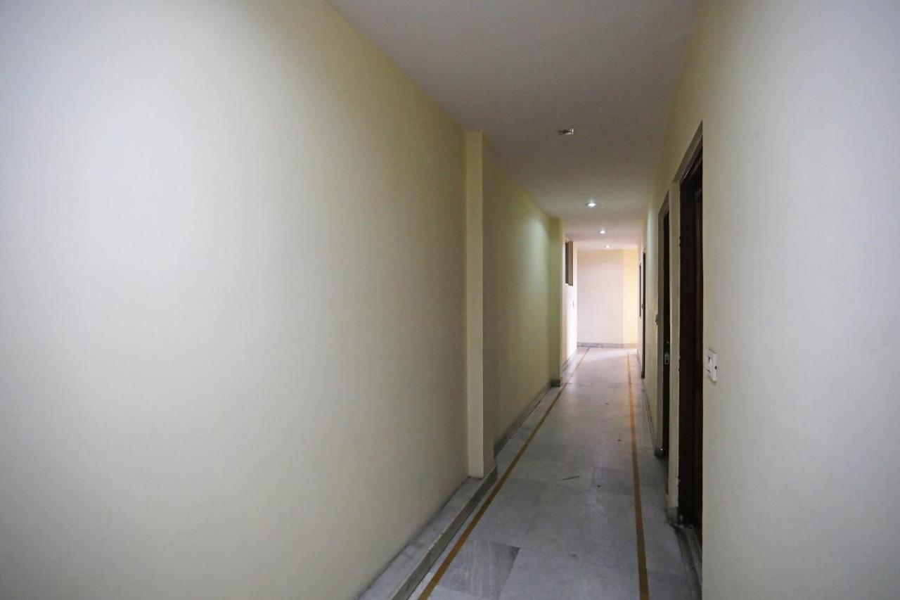 Flagship 10282 Hotel Rishi Jaipur Eksteriør bilde